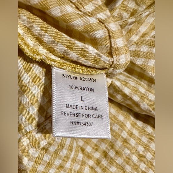 Lumiere Women’s Yellow Gingham Blouse Size Large - Picture 6 of 6